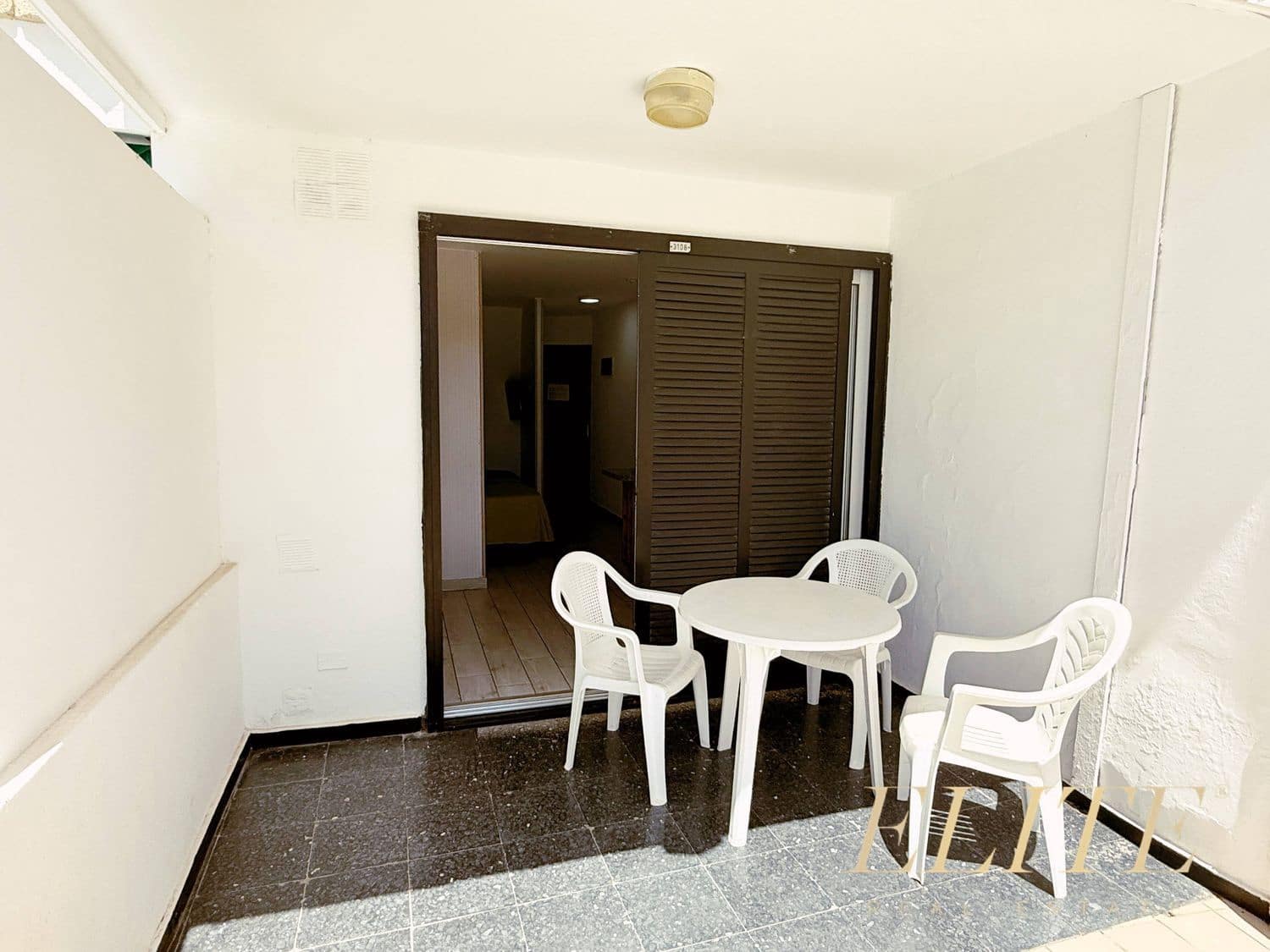 Apartamento en Playa del Inglés en venta con piscina garaje - 220.000 € (Ref: 9806199)