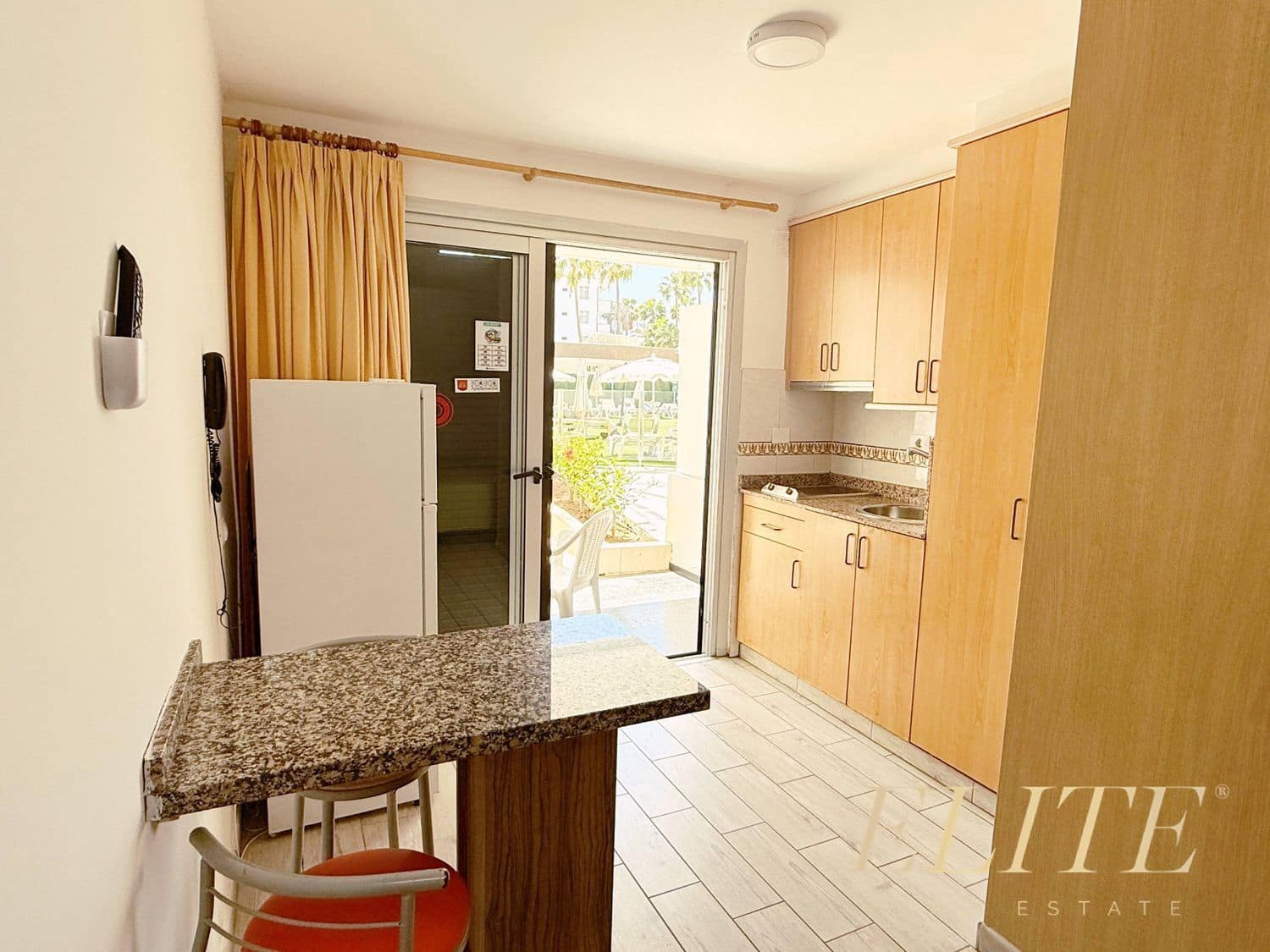 Apartamento en Playa del Inglés en venta con piscina garaje - 220.000 € (Ref: 9806199)