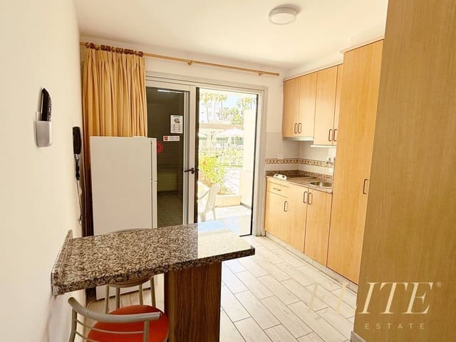 Apartamento en Playa del Inglés, San Bartolomé de Tirajana en venta con piscina garaje - 220.000 € (Ref: 9806199)