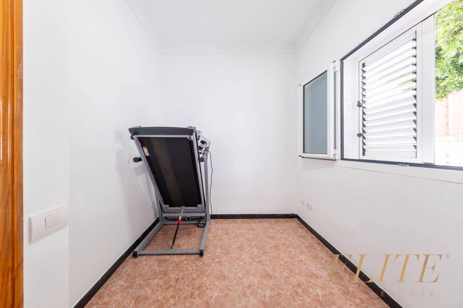 5 bedroom Townhouse for sale in Las Palmas de Gran Canaria with garage - € 569,000 (Ref: 9807551)