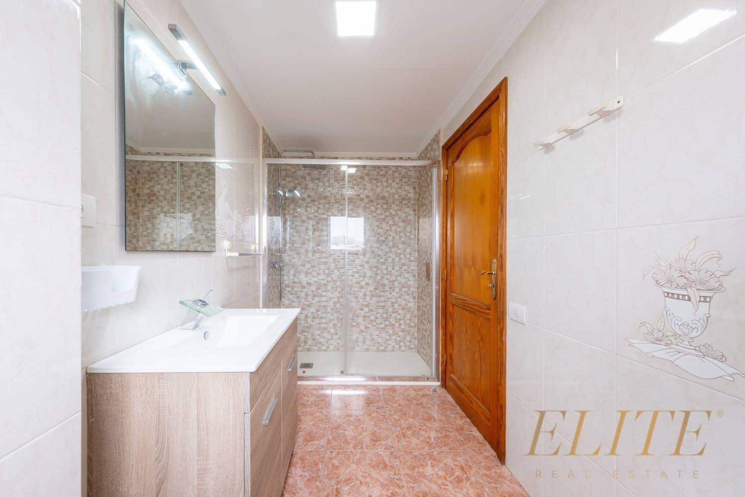 5 bedroom Townhouse for sale in Las Palmas de Gran Canaria with garage - € 569,000 (Ref: 9807551)