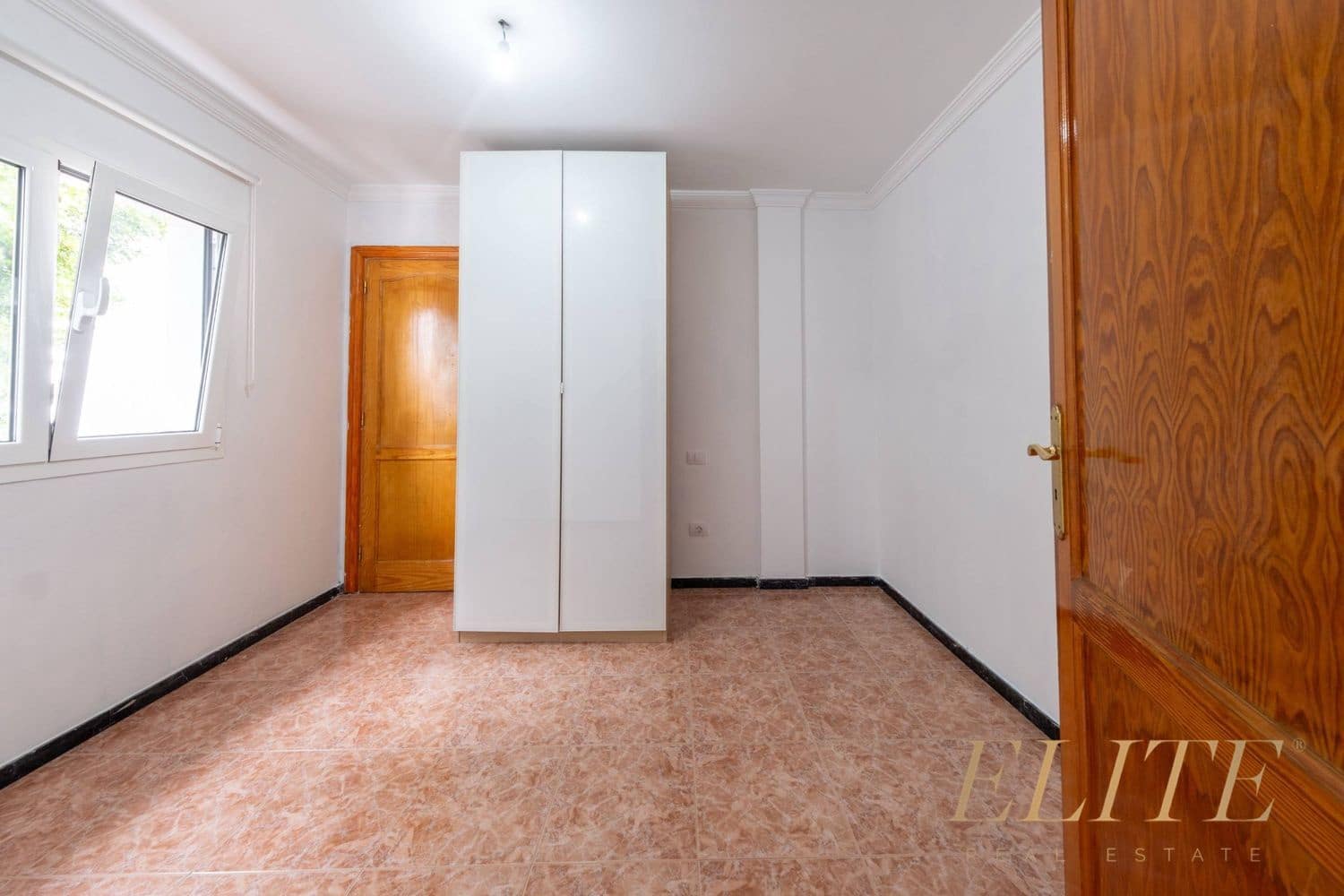 5 bedroom Townhouse for sale in Las Palmas de Gran Canaria with garage - € 569,000 (Ref: 9807551)