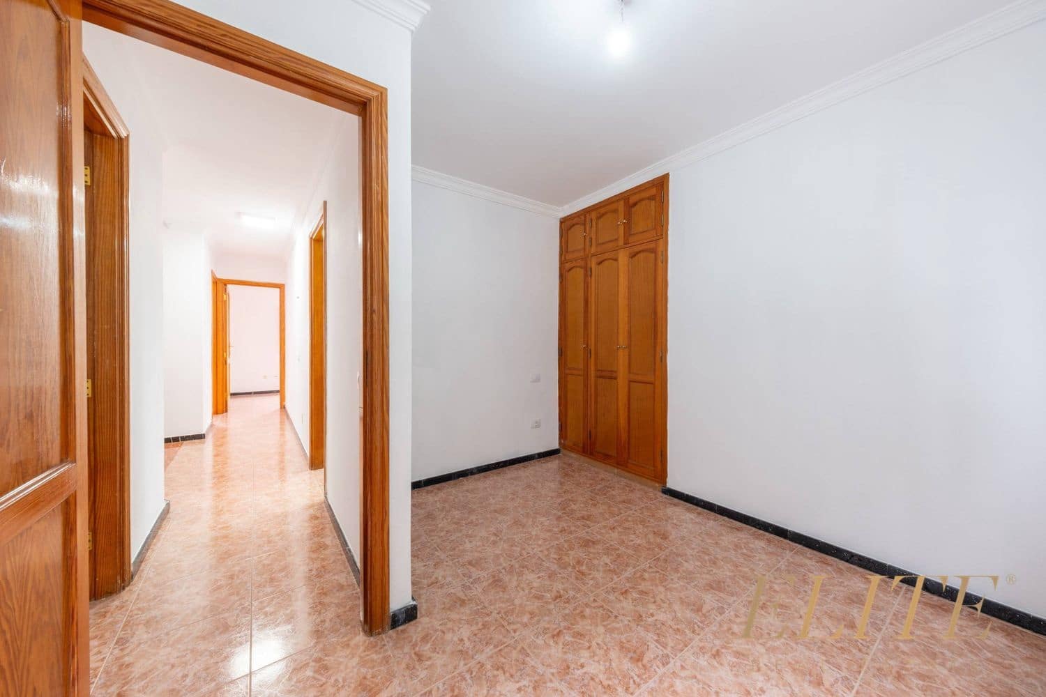 5 bedroom Townhouse for sale in Las Palmas de Gran Canaria with garage - € 569,000 (Ref: 9807551)
