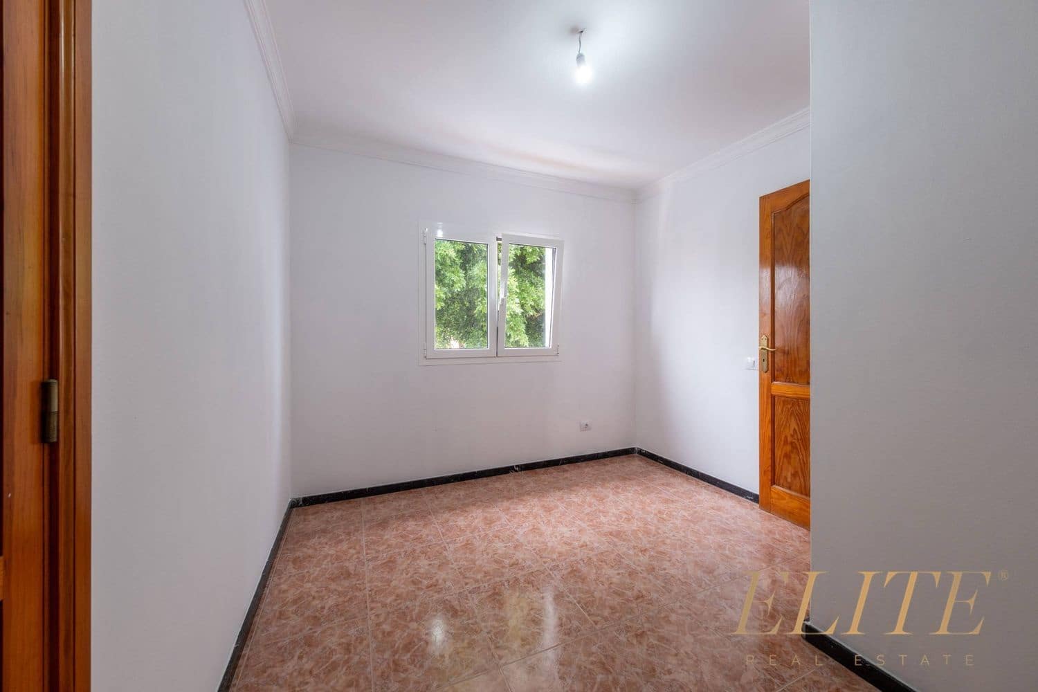 5 bedroom Townhouse for sale in Las Palmas de Gran Canaria with garage - € 569,000 (Ref: 9807551)