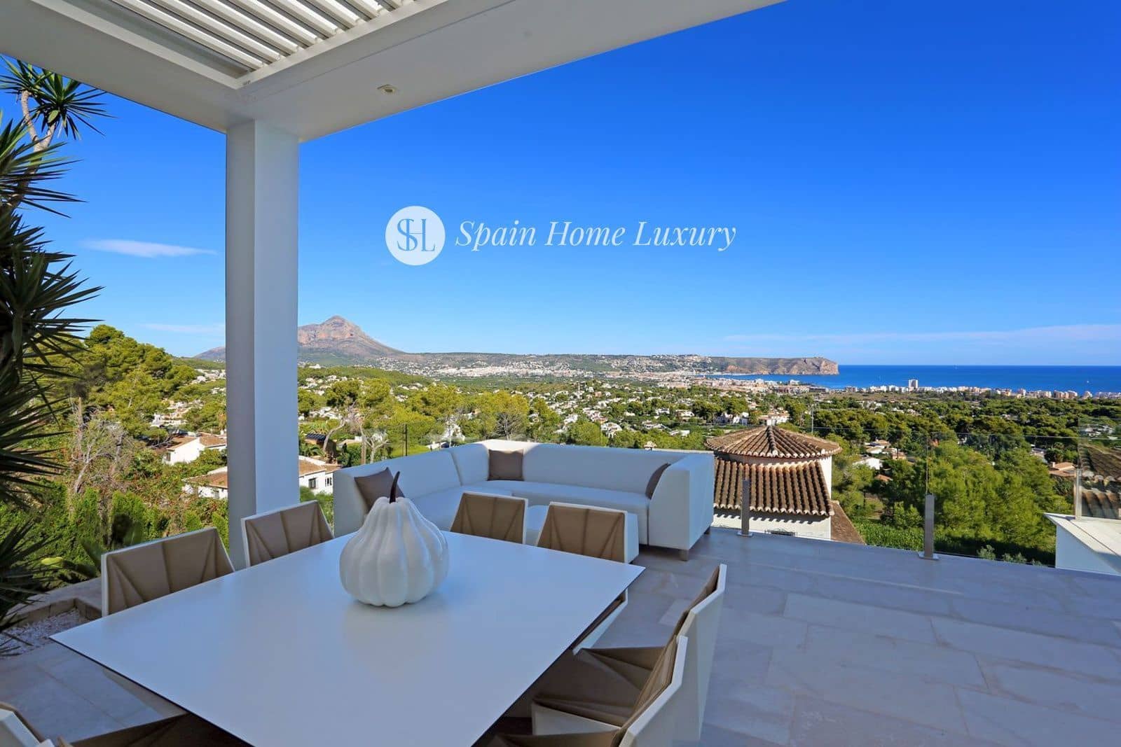 Chalet de 4 habitaciones en Javea / Xàbia en venta con piscina garaje - 1.920.000 € (Ref: 8534493)