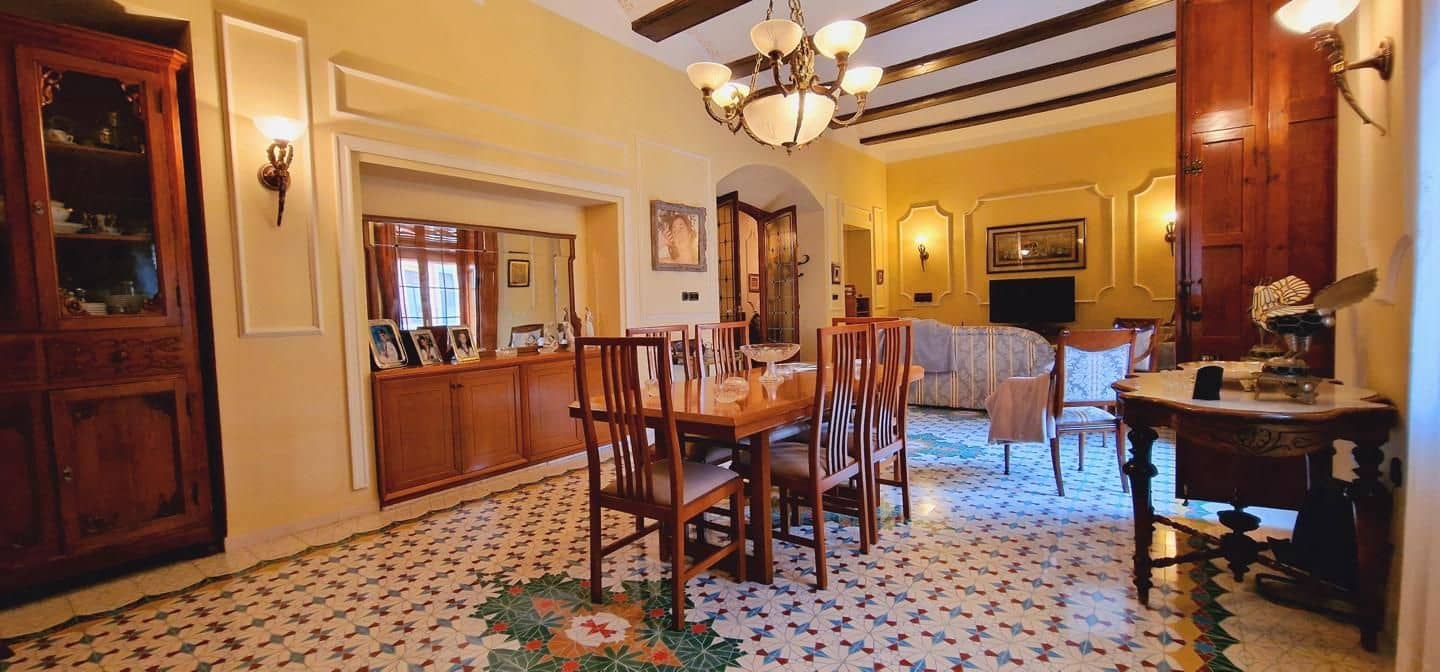 6 soveværelse Restaurant/Bar til salg i Xativa - € 1.650.000 (Ref: 8534496)