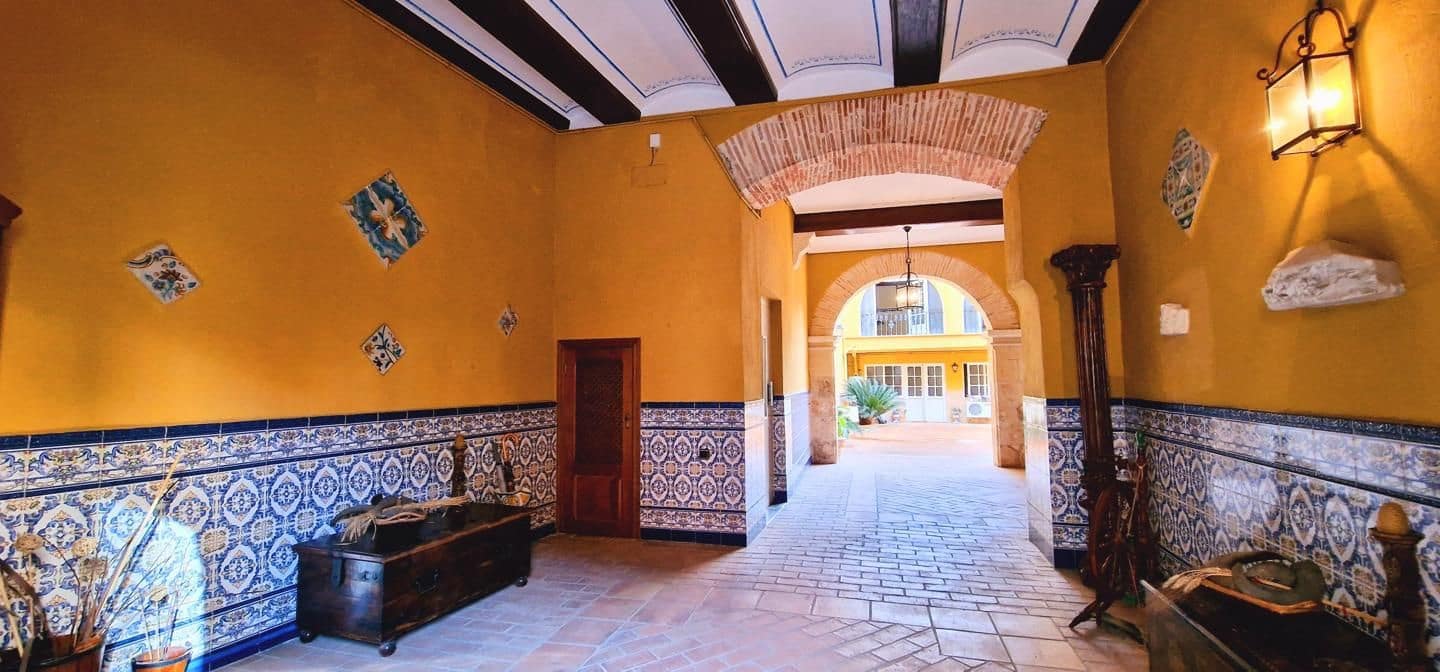 6 soveværelse Restaurant/Bar til salg i Xativa - € 1.650.000 (Ref: 8534496)