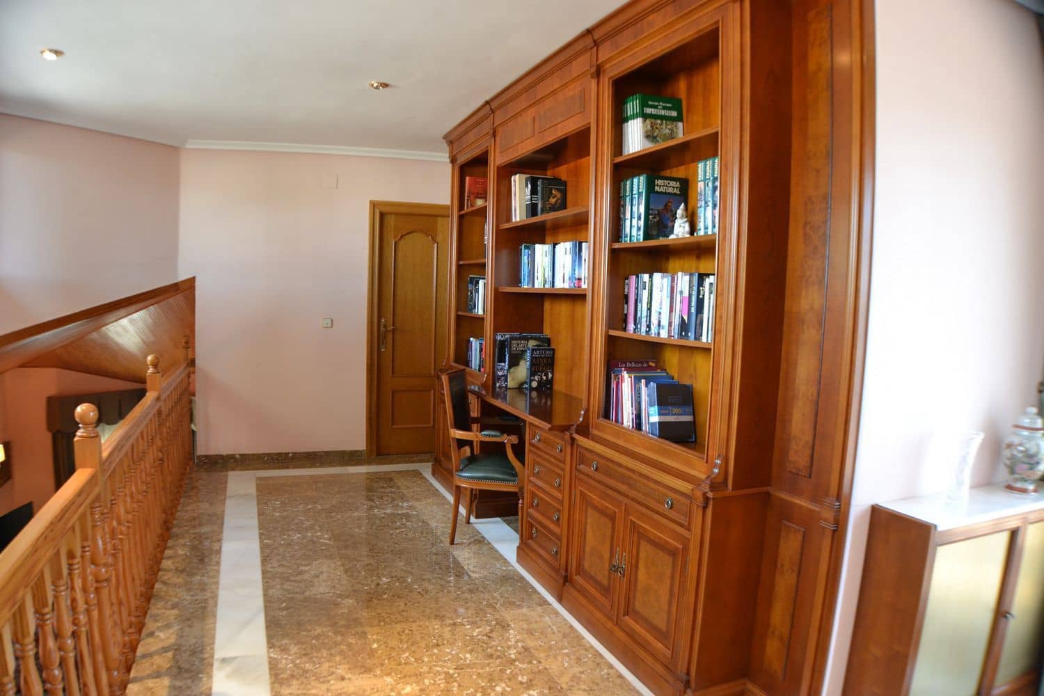 4 camera da letto Villa in vendita in La Pobla de Vallbona con piscina garage - 1.200.000 € (Rif: 8534498)