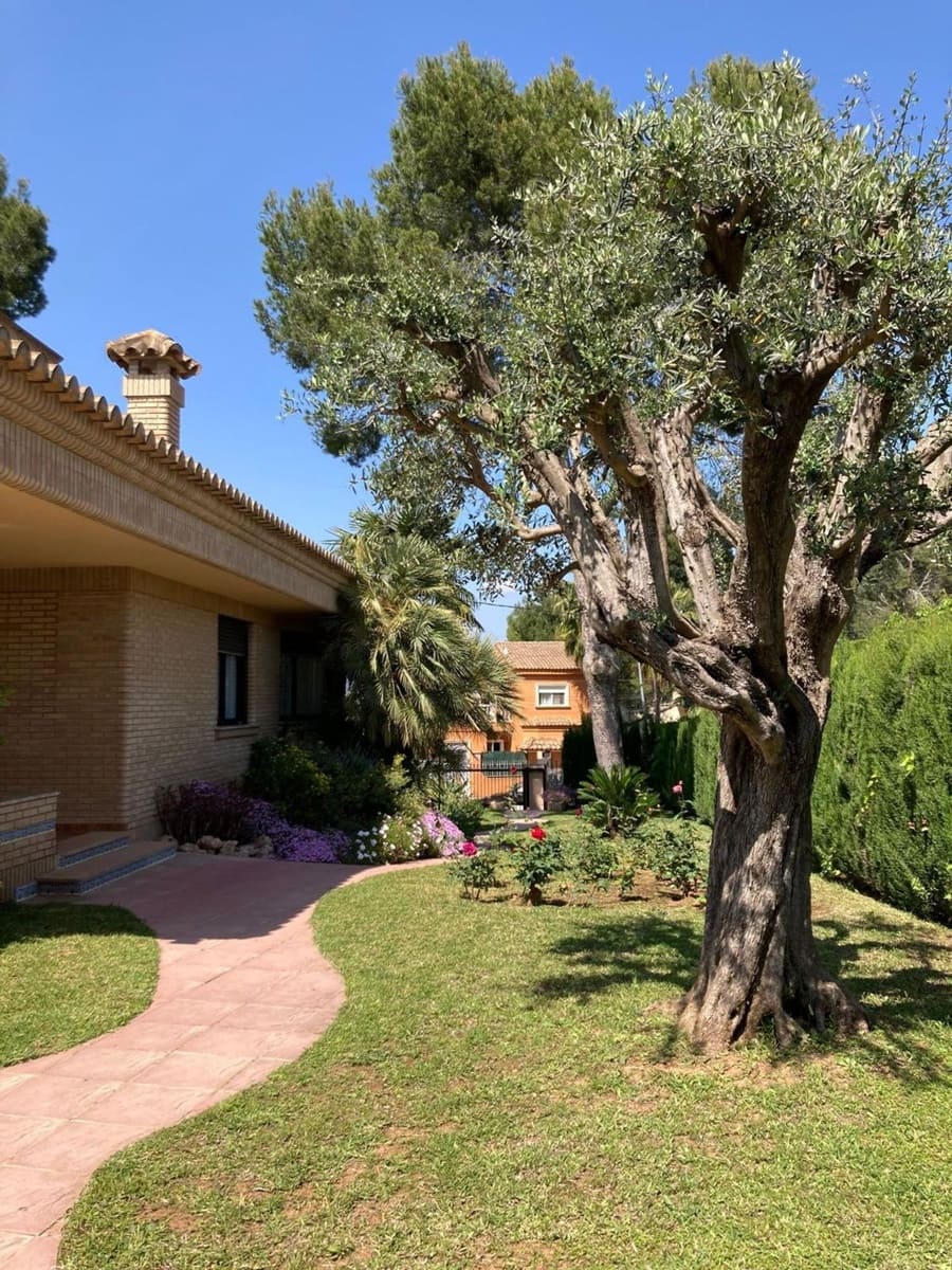 4 camera da letto Villa in vendita in La Pobla de Vallbona con piscina garage - 1.200.000 € (Rif: 8534498)
