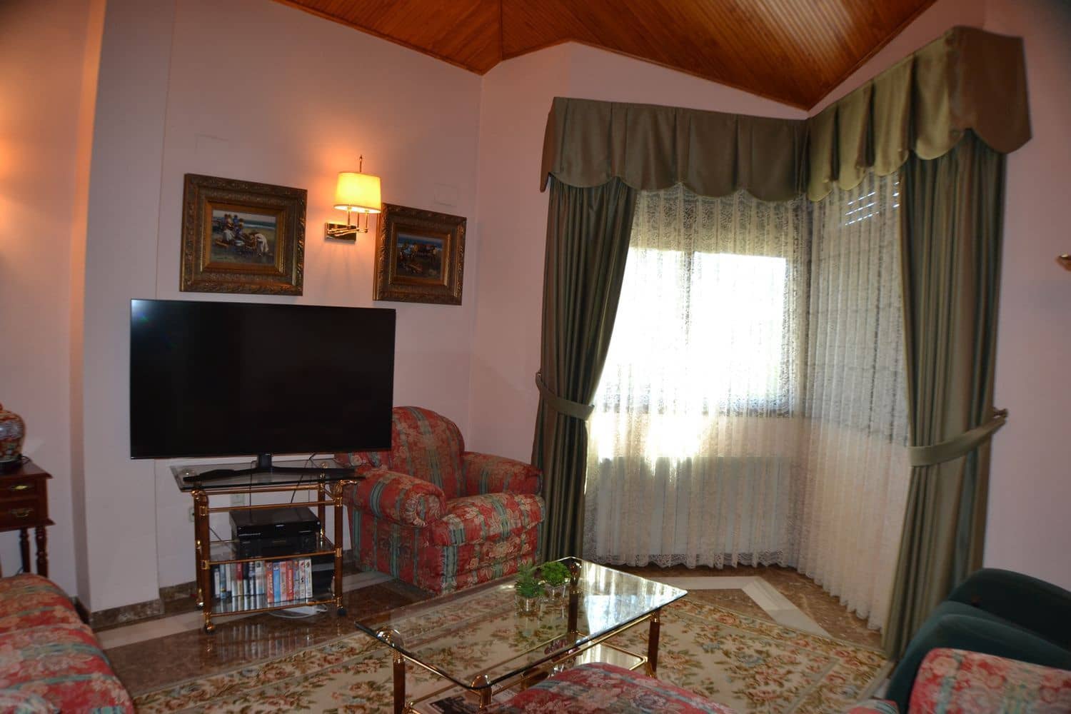 4 camera da letto Villa in vendita in La Pobla de Vallbona con piscina garage - 1.200.000 € (Rif: 8534498)