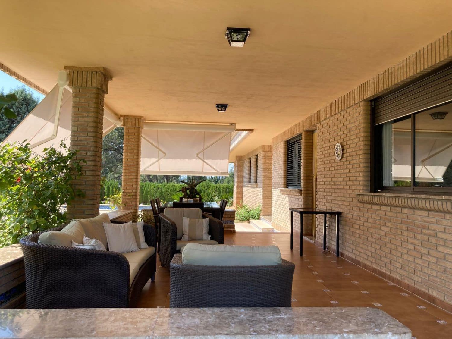 4 camera da letto Villa in vendita in La Pobla de Vallbona con piscina garage - 1.200.000 € (Rif: 8534498)