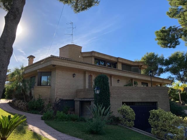 4 soveværelse Villa til salg i La Pobla de Vallbona med swimmingpool garage - € 1.200.000 (Ref: 8534498)