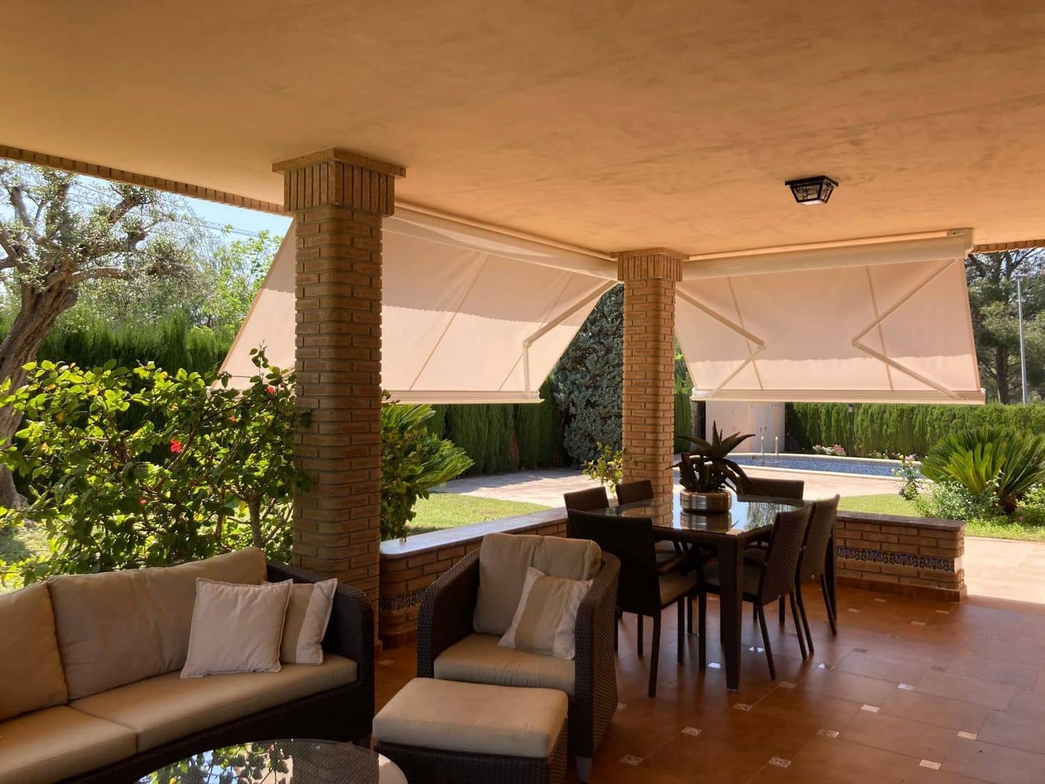 4 camera da letto Villa in vendita in La Pobla de Vallbona con piscina garage - 1.200.000 € (Rif: 8534498)