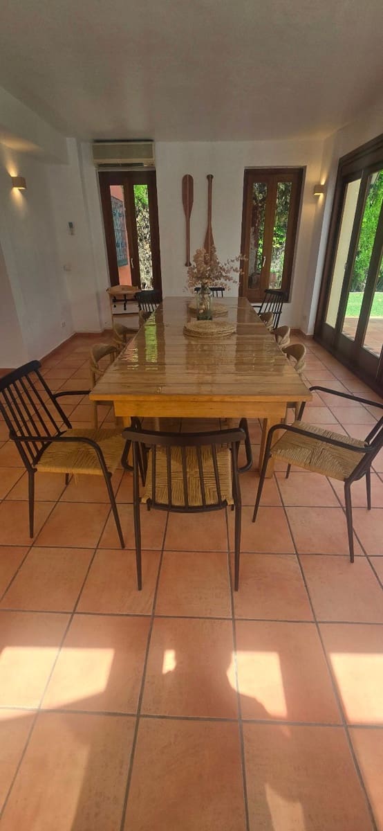 5 bedroom Villa for sale in Denia with pool - € 1,045,000 (Ref: 8534502)