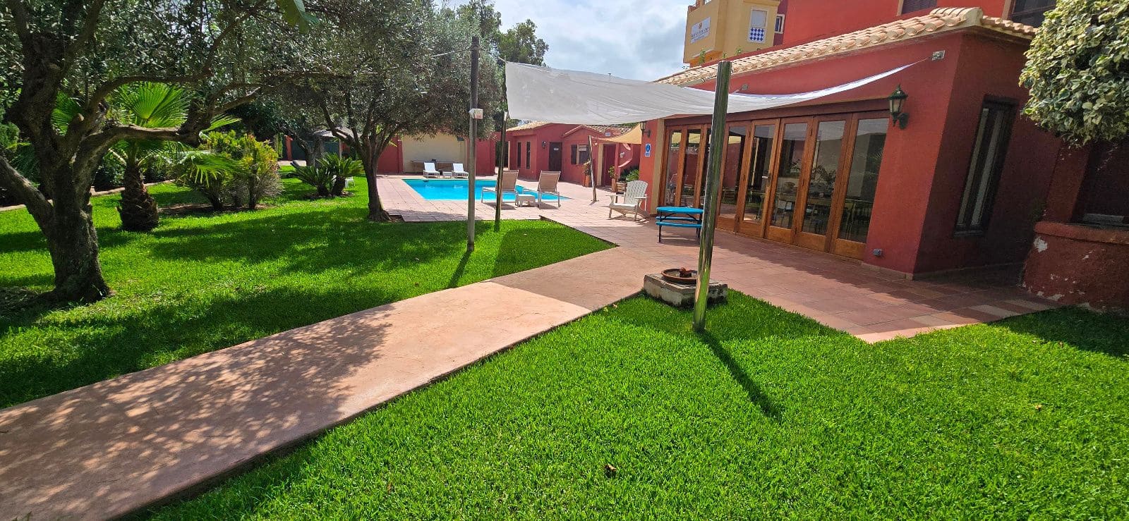 5 bedroom Villa for sale in Denia with pool - € 1,045,000 (Ref: 8534502)
