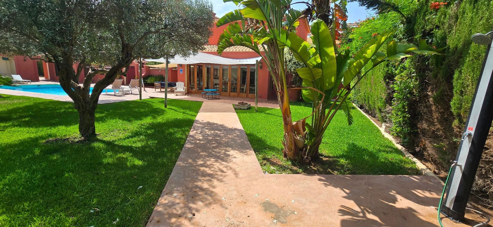 5 bedroom Villa for sale in Denia with pool - € 1,045,000 (Ref: 8534502)