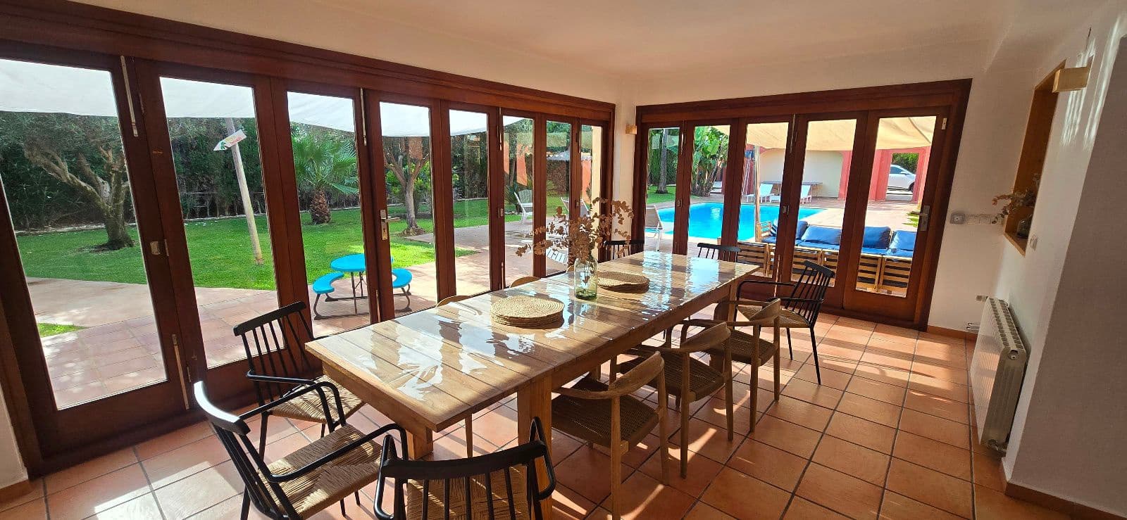 5 bedroom Villa for sale in Denia with pool - € 1,045,000 (Ref: 8534502)