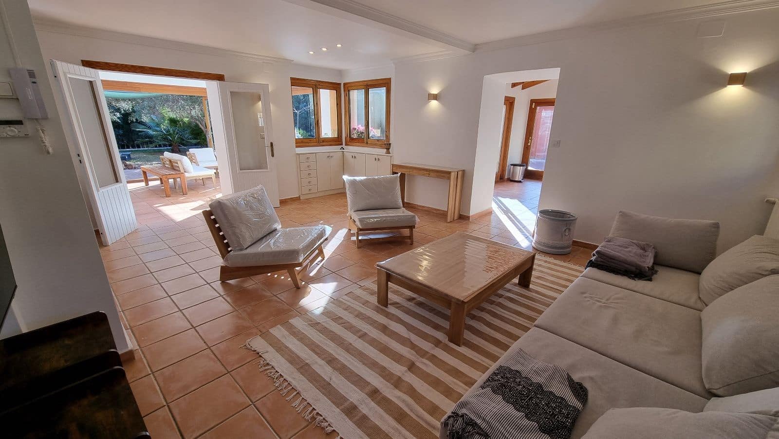 5 bedroom Villa for sale in Denia with pool - € 1,045,000 (Ref: 8534502)
