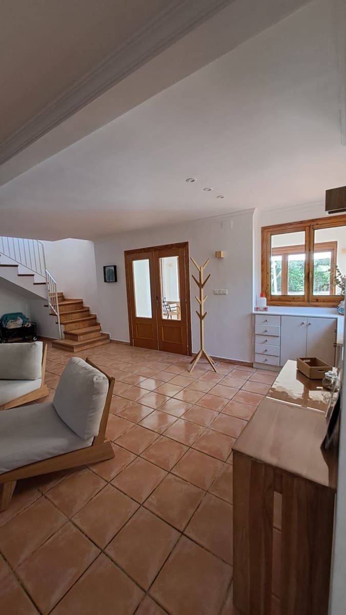 5 bedroom Villa for sale in Denia with pool - € 1,045,000 (Ref: 8534502)