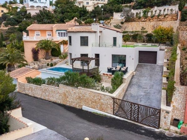 4 soveværelse Villa til salg i Cumbre del Sol, Benitachell / Benitatxell med swimmingpool - € 749.000 (Ref: 8534512)