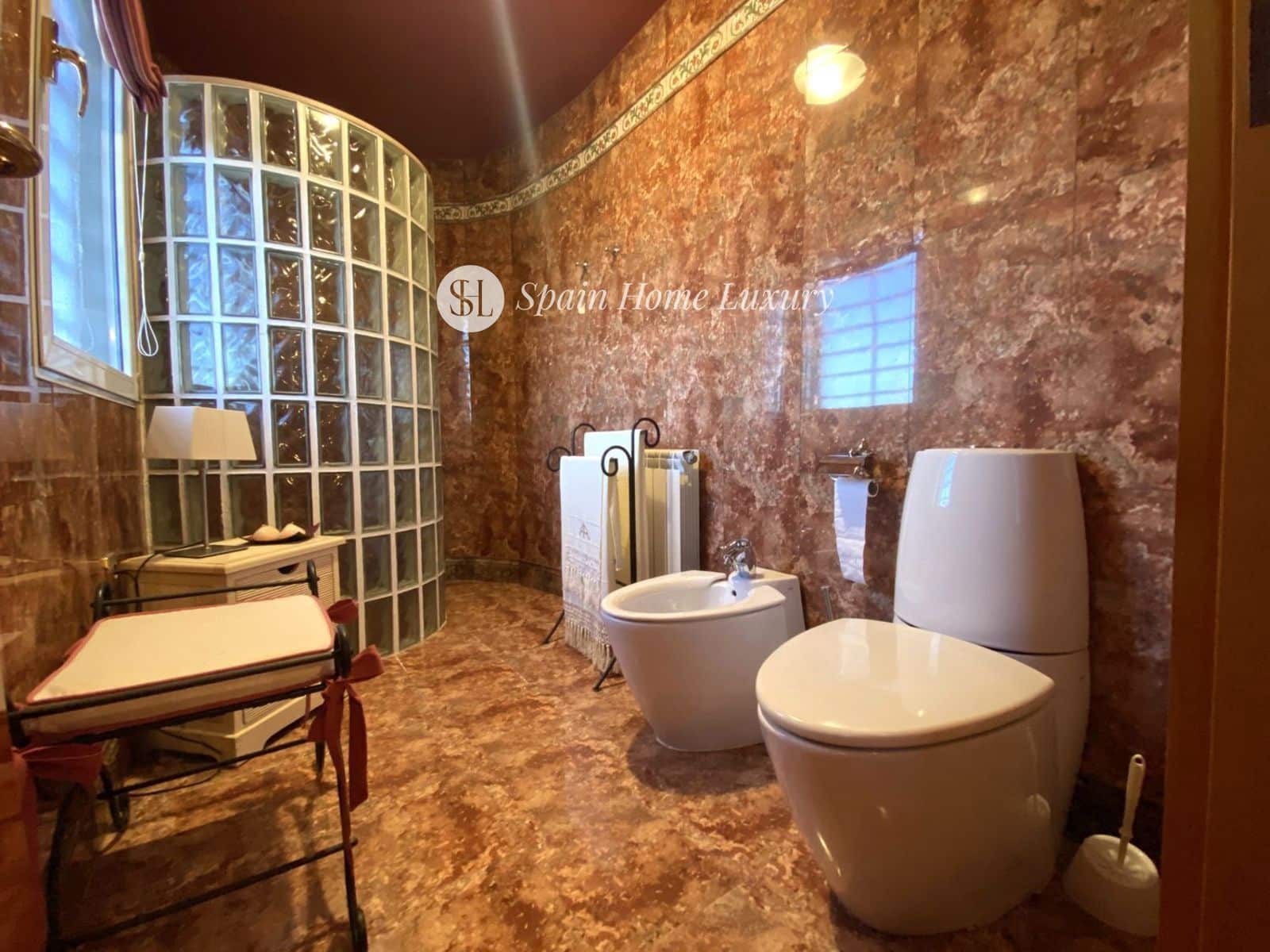 4 soverom Villa til salgs i Montserrat med svømmebasseng - € 930 000 (Ref: 8534516)