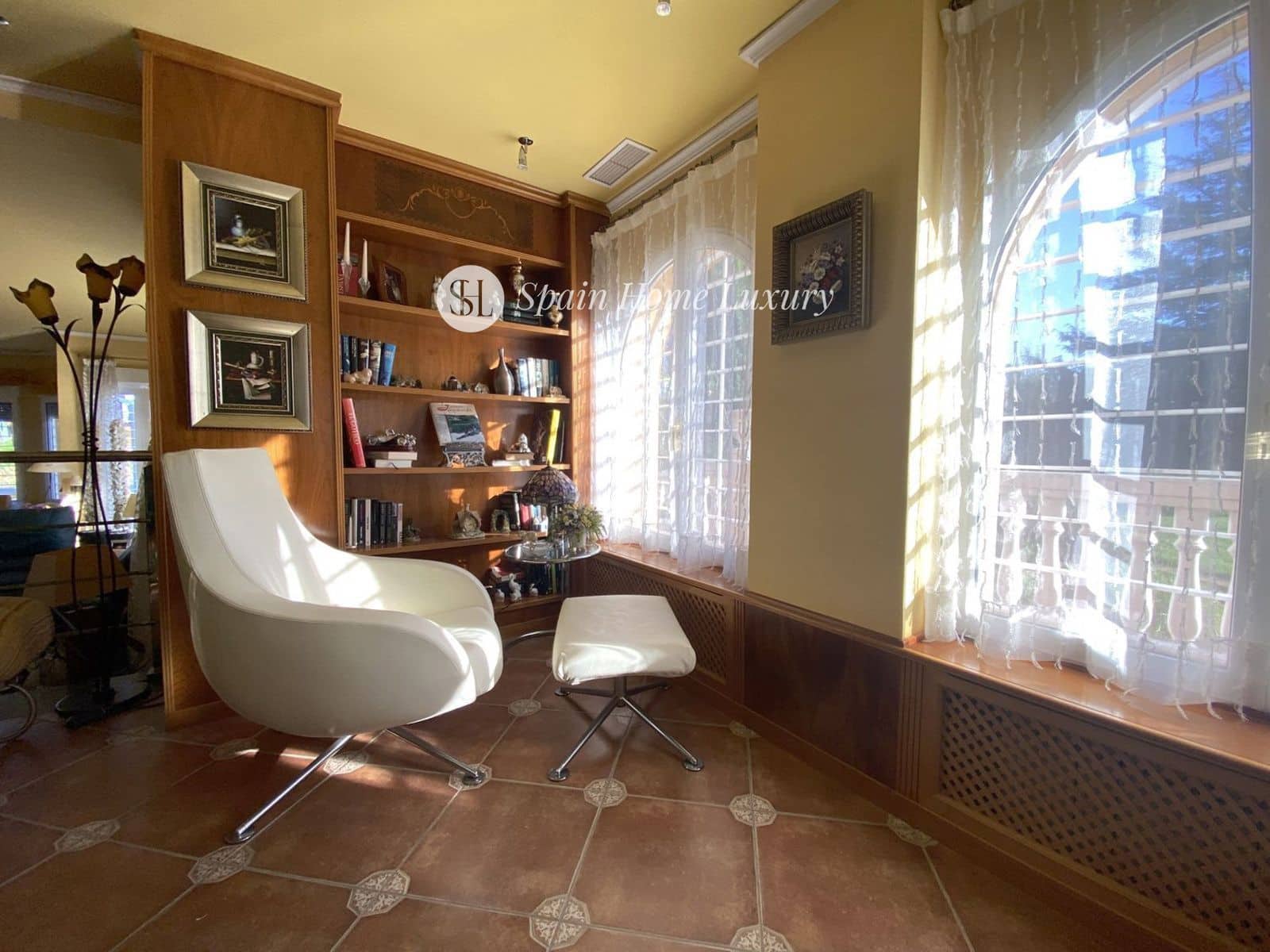 4 soverom Villa til salgs i Montserrat med svømmebasseng - € 930 000 (Ref: 8534516)