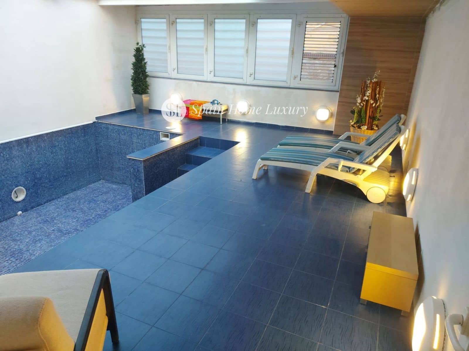 4 soverom Villa til salgs i Montserrat med svømmebasseng - € 930 000 (Ref: 8534516)