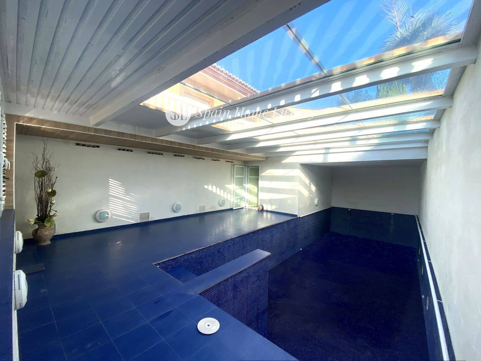 4 soverom Villa til salgs i Montserrat med svømmebasseng - € 930 000 (Ref: 8534516)