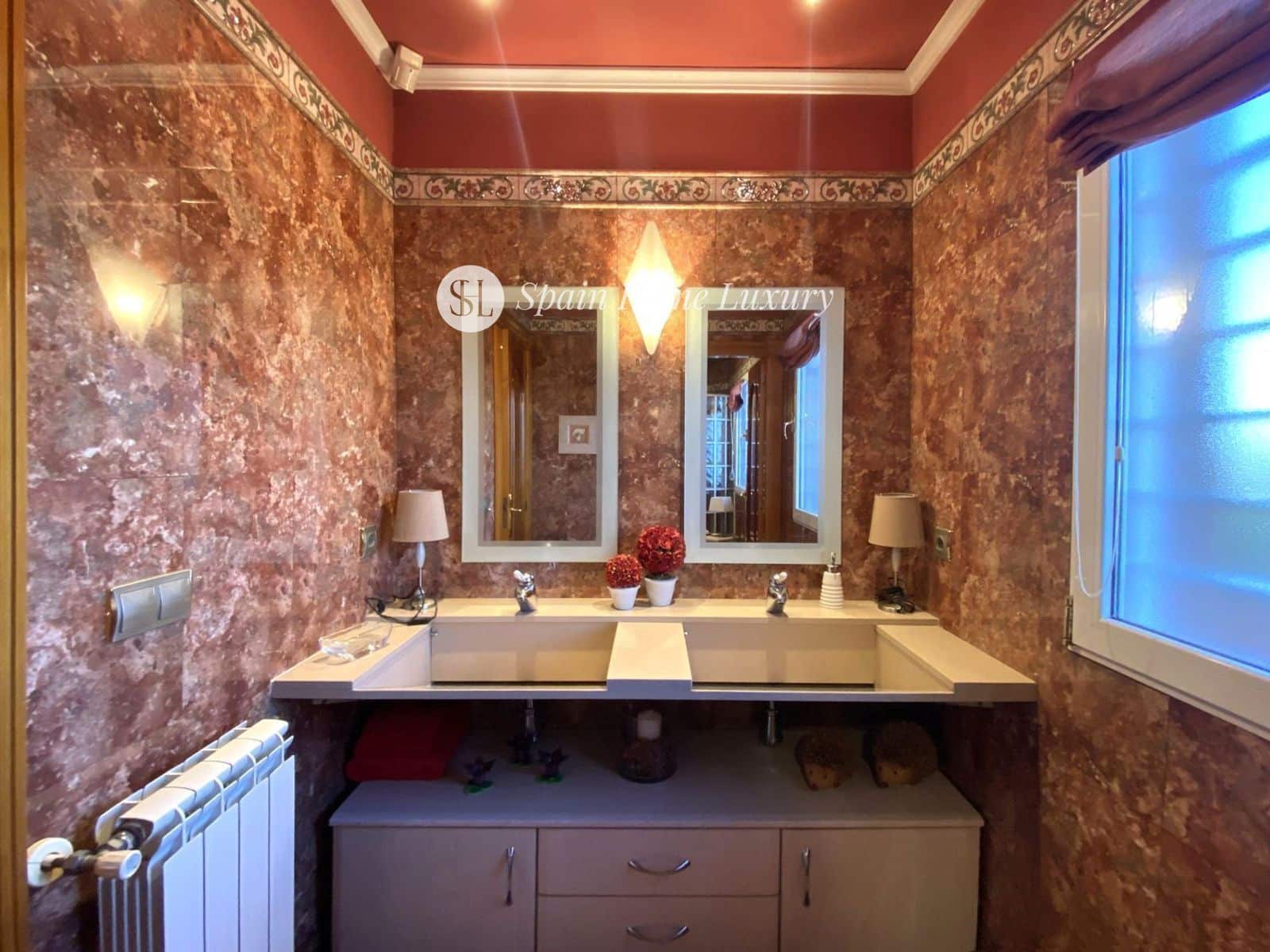 4 soverom Villa til salgs i Montserrat med svømmebasseng - € 930 000 (Ref: 8534516)