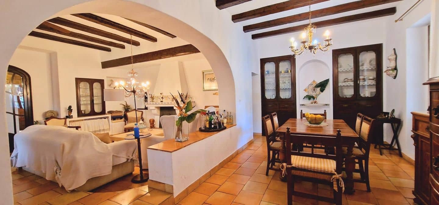 8 soverom Villa til salgs i San Antonio de Benageber med svømmebasseng - € 1 480 000 (Ref: 8534523)