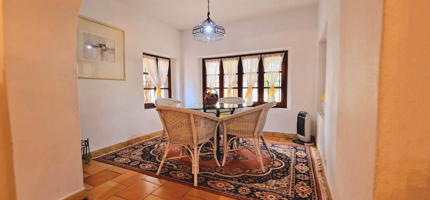 8 soverom Villa til salgs i San Antonio de Benageber med svømmebasseng - € 1 480 000 (Ref: 8534523)