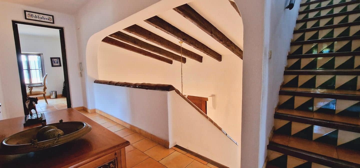 8 soverom Villa til salgs i San Antonio de Benageber med svømmebasseng - € 1 480 000 (Ref: 8534523)