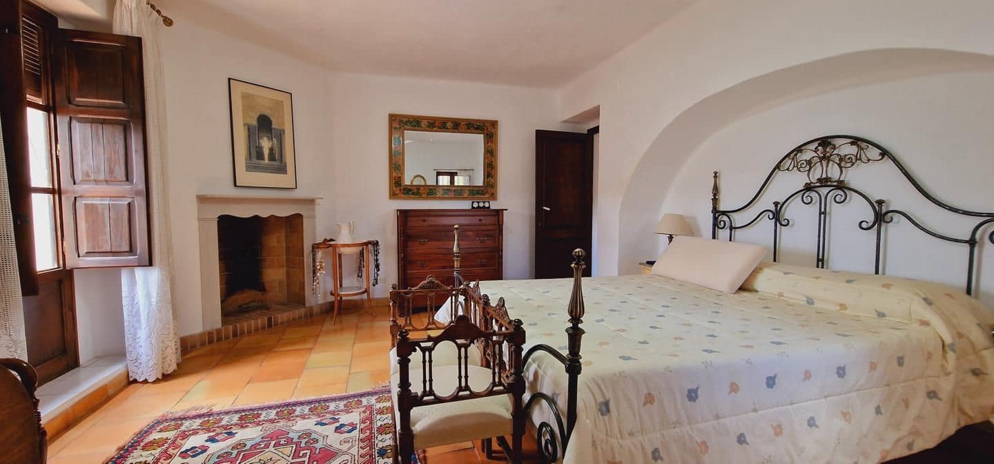 8 soverom Villa til salgs i San Antonio de Benageber med svømmebasseng - € 1 480 000 (Ref: 8534523)