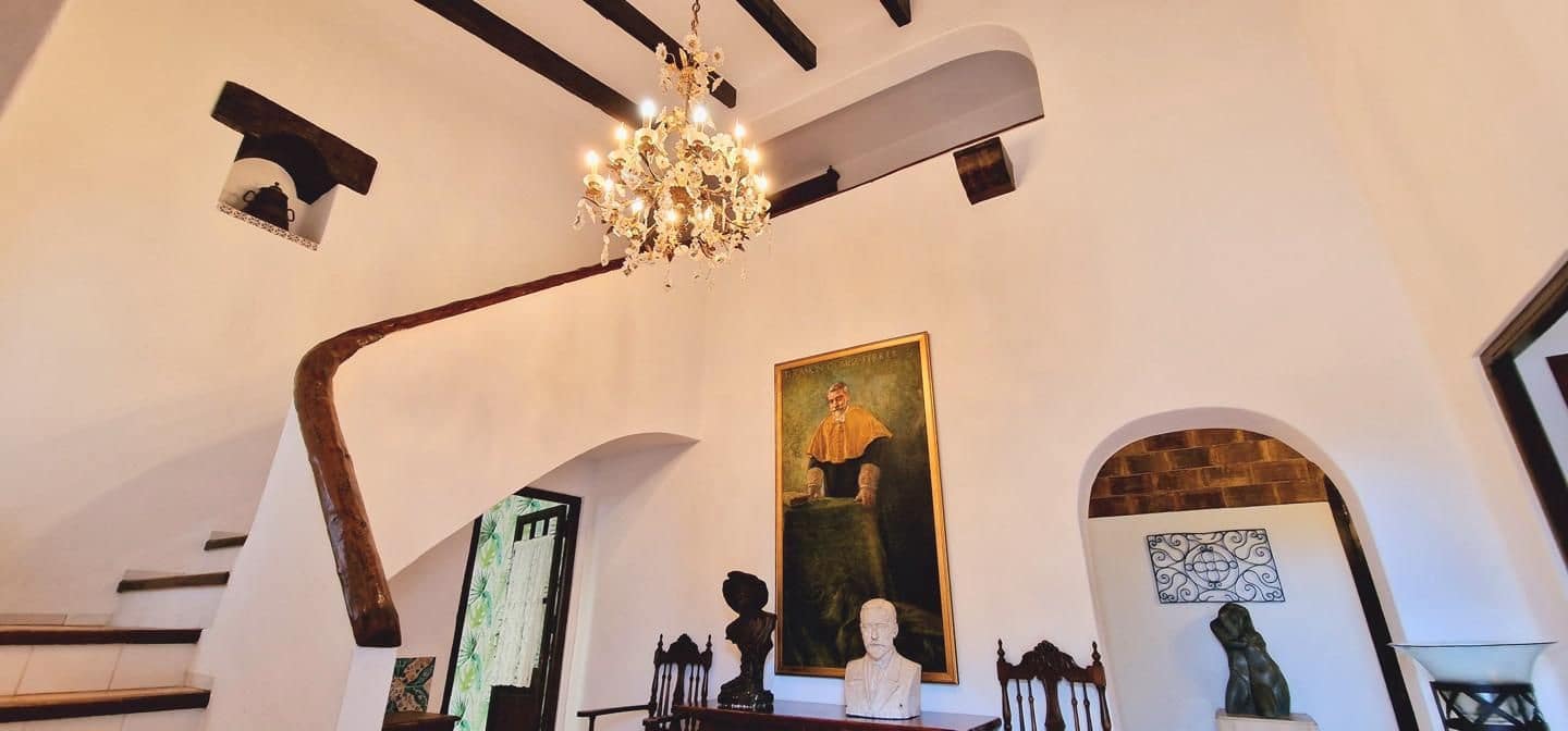 8 soverom Villa til salgs i San Antonio de Benageber med svømmebasseng - € 1 480 000 (Ref: 8534523)