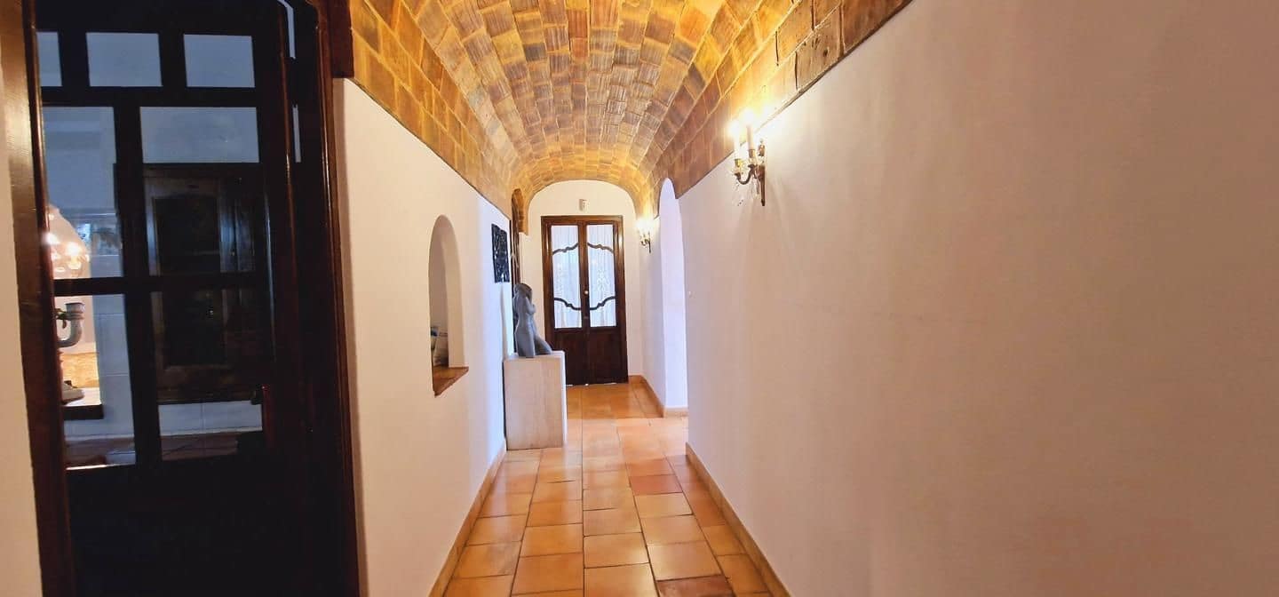 8 soverom Villa til salgs i San Antonio de Benageber med svømmebasseng - € 1 480 000 (Ref: 8534523)