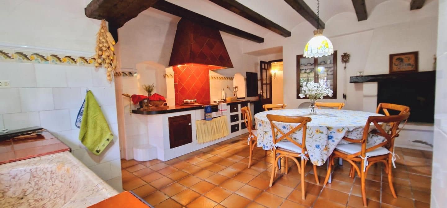 8 soverom Villa til salgs i San Antonio de Benageber med svømmebasseng - € 1 480 000 (Ref: 8534523)