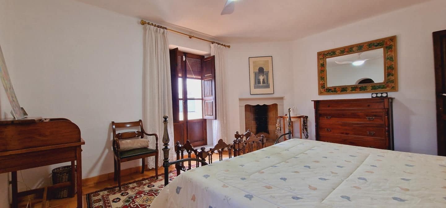 8 soverom Villa til salgs i San Antonio de Benageber med svømmebasseng - € 1 480 000 (Ref: 8534523)