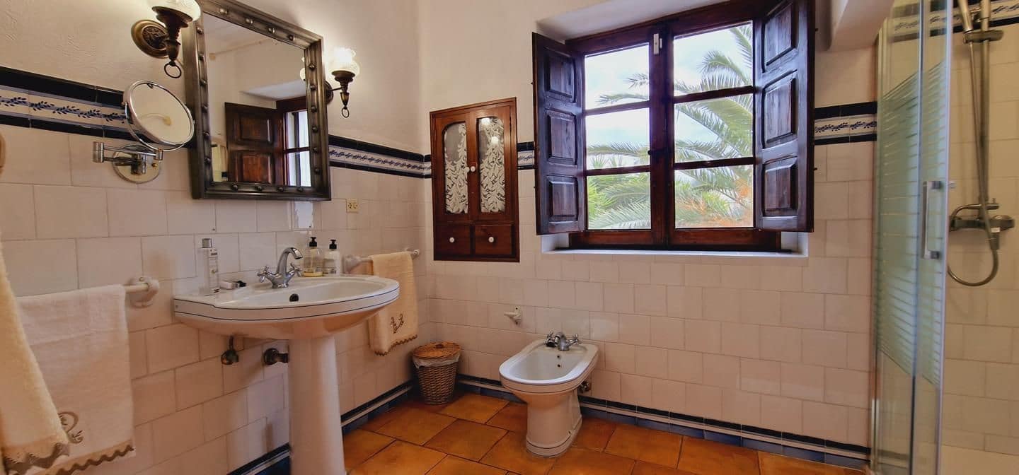 8 soverom Villa til salgs i San Antonio de Benageber med svømmebasseng - € 1 480 000 (Ref: 8534523)