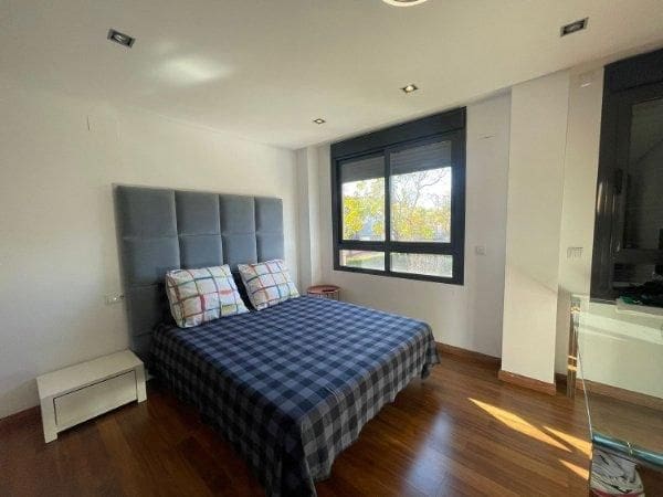 5 bedroom Villa for sale in Betera with pool - € 999,000 (Ref: 8534537)