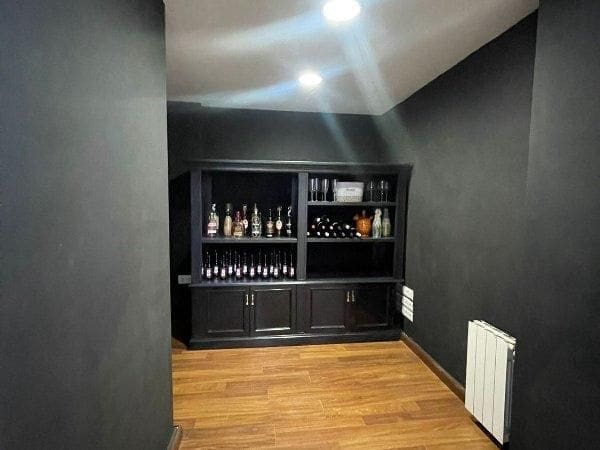 5 bedroom Villa for sale in Betera with pool - € 999,000 (Ref: 8534537)