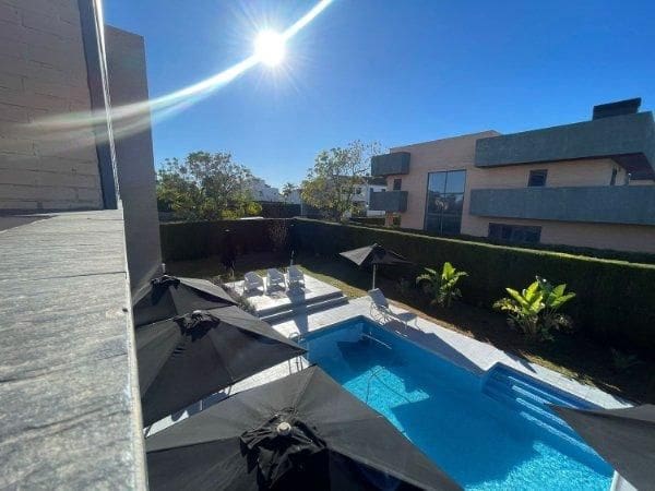 5 bedroom Villa for sale in Betera with pool - € 999,000 (Ref: 8534537)