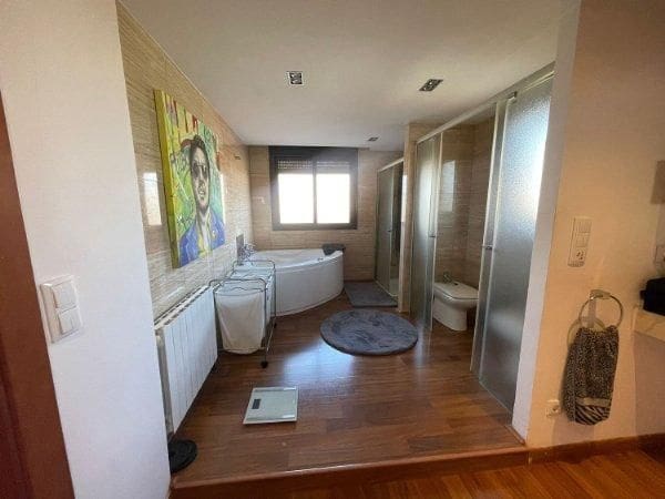 5 bedroom Villa for sale in Betera with pool - € 999,000 (Ref: 8534537)