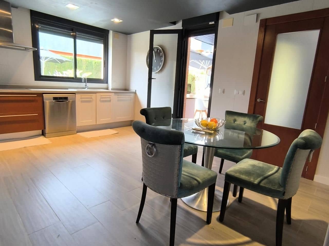 5 bedroom Villa for sale in Betera with pool - € 999,000 (Ref: 8534537)