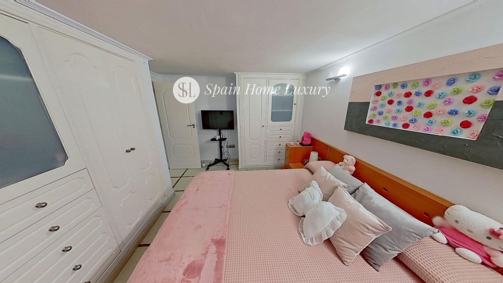 10 bedroom Villa for sale in Denia with pool - € 899,000 (Ref: 8534549)