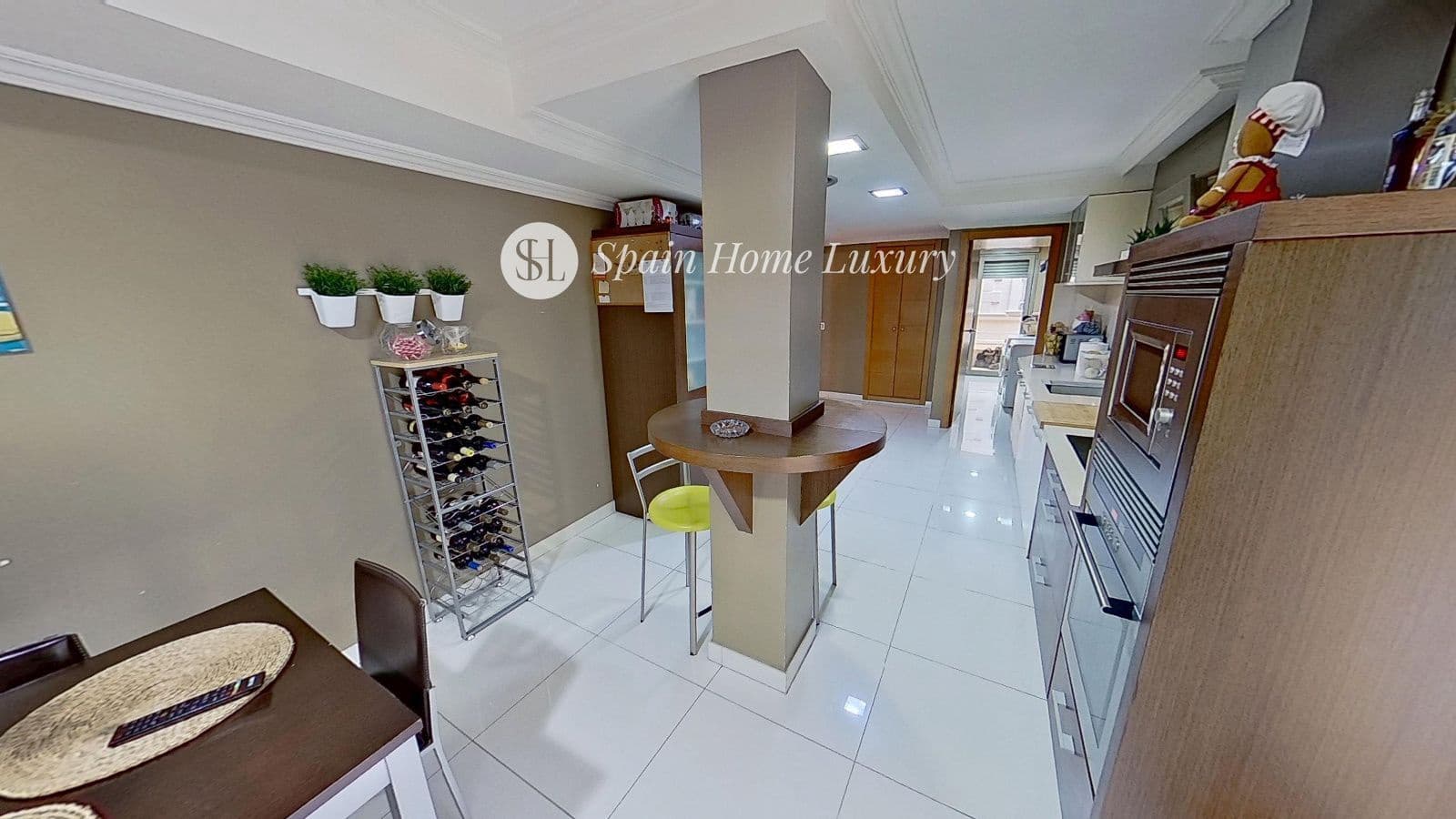 10 bedroom Villa for sale in Denia with pool - € 899,000 (Ref: 8534549)