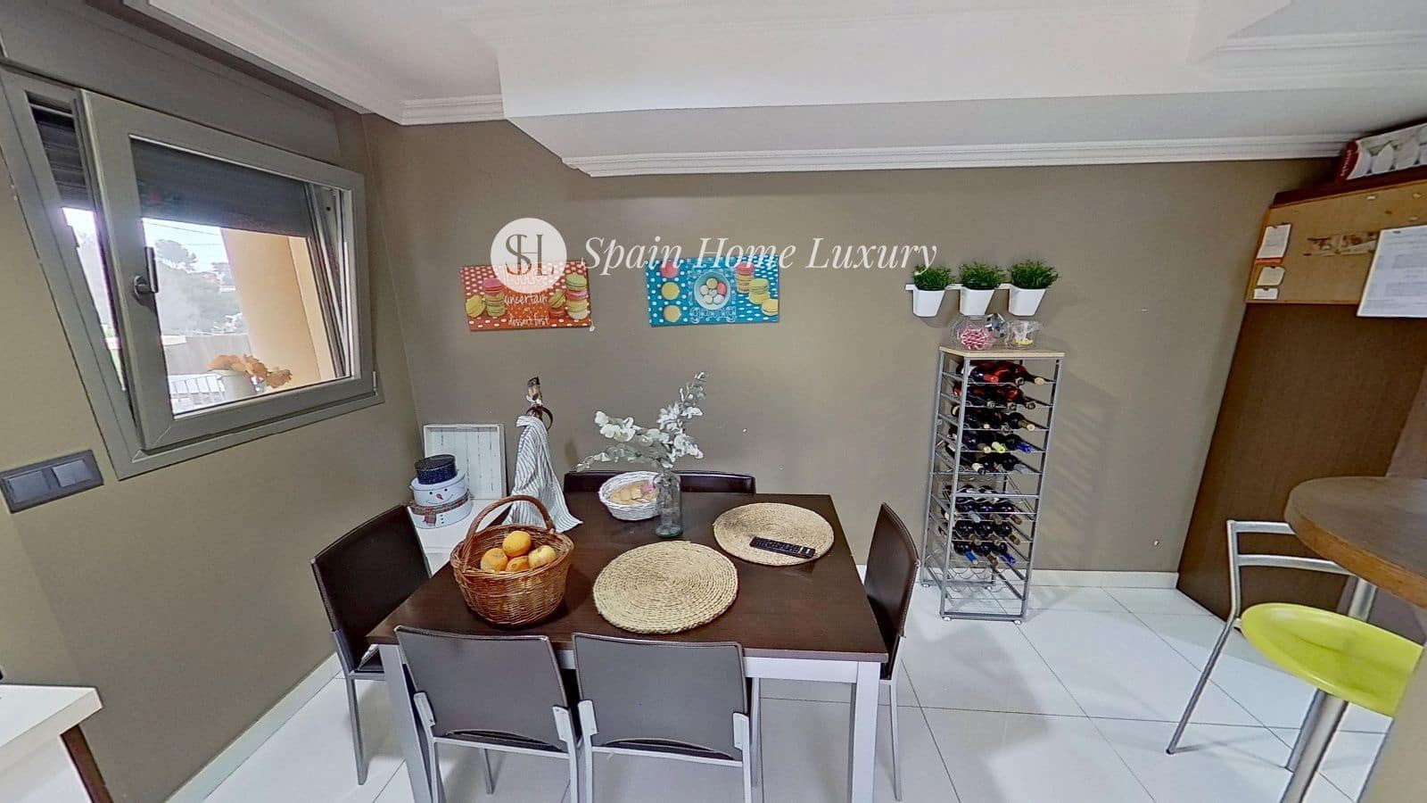 10 bedroom Villa for sale in Denia with pool - € 899,000 (Ref: 8534549)