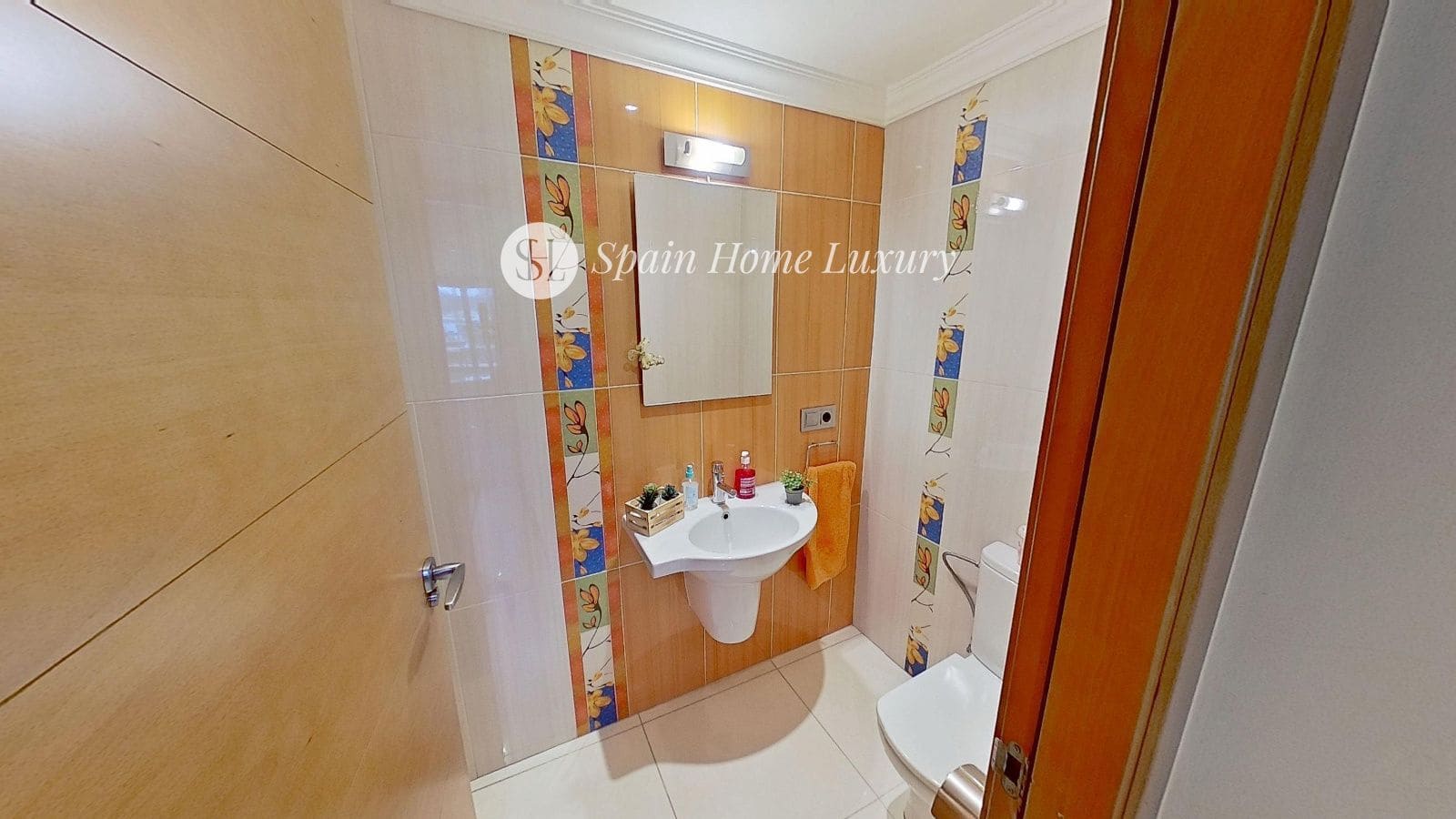 10 bedroom Villa for sale in Denia with pool - € 899,000 (Ref: 8534549)