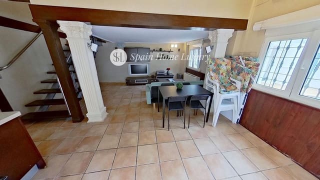 10 bedroom Villa for sale in El Montgó, Dénia with pool - € 899,000 (Ref: 8534549)