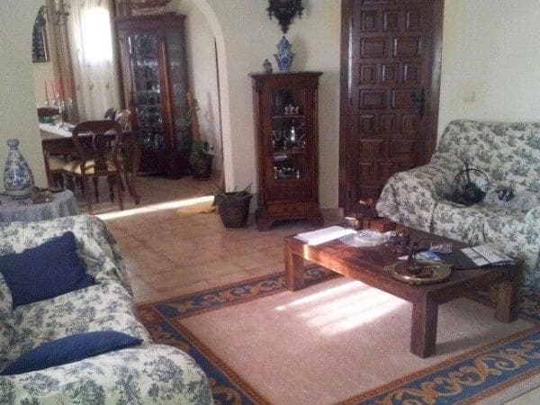 5 bedroom Villa for sale in Cumbre del Sol with pool - € 585,000 (Ref: 8534554)