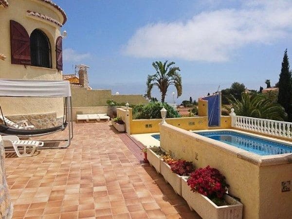 5 bedroom Villa for sale in Cumbre del Sol with pool - € 585,000 (Ref: 8534554)
